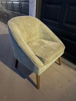Accent chair