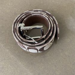 30’ Womens Coach Belt Brown