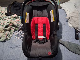 Baby trend carseat