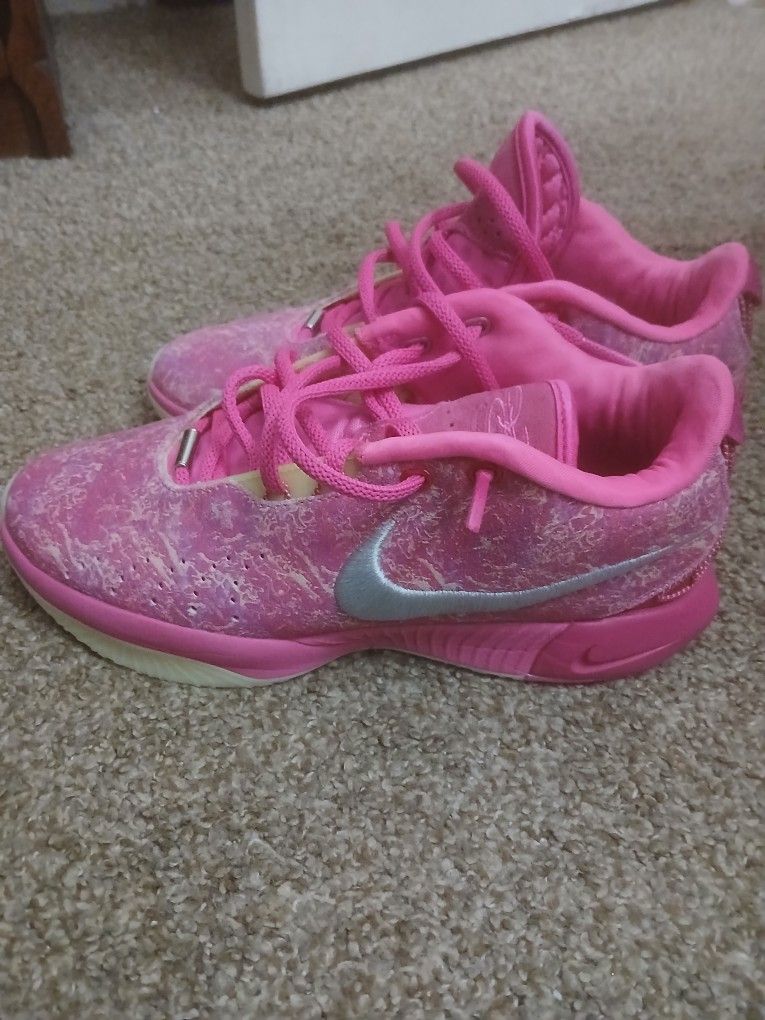 Nike Size 8.5