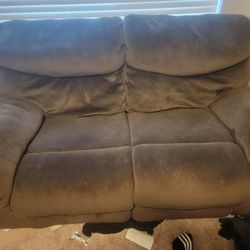 Free Love Seat 