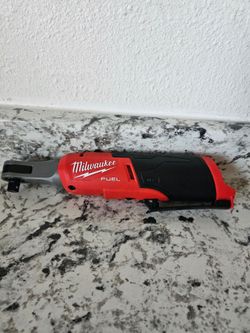 MILWAUKEE M12 FUEL 12-Volt Lithium-Ion Brushless Cordless High Speed 3/8 in. Ratchet (Tool-Only)