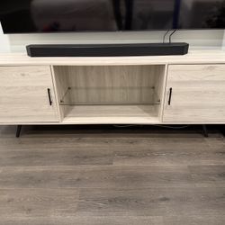 TV Stand 70”