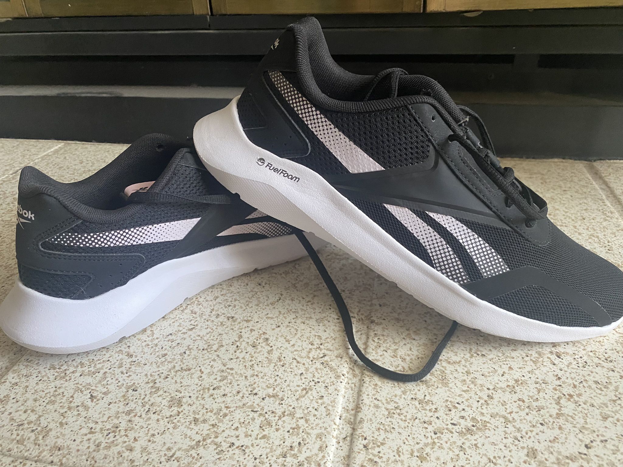 Womens Reebok Energylux2 Shoes Size 9