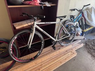 Fixie bike white Manhattan