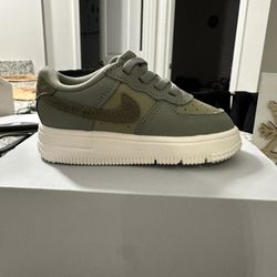 Toddler Nike Forces 