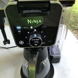 Ninja - DualBrew PRO 12-Cup Specialty Coffee System with Thermal Carafe, K-Cup Compatible, Hot Water System & Frother - Black/Silver Model:CFP305