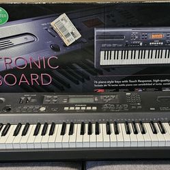 Casio WK-110 Electronic Keyboard