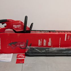 Milwaukee M18 FUEL 18-Volt 24 in. Brushless Cordless Battery Powered Hedge Trimmer (Tool-Only)