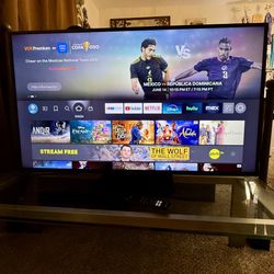 Insignia 4K 43 inch smart fire TV excellent condition with original remote and power cable. Comes with upgraded swivel stand. 