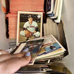 Vintage & Modern Baseball Cards – Must See Lot!