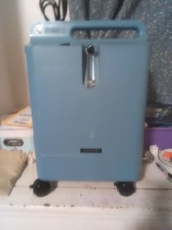 Respironics Everflo Oxygen Dispensor