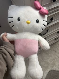 Hello Kitty (build A Bear)