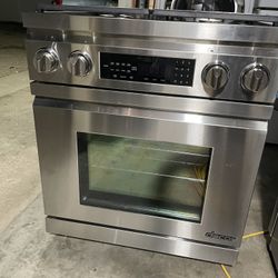 Dacor Stove