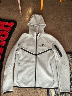 Nike Tech Fleece Full-Zip Hoodie Grey