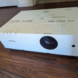 Epson Powerlite 6110i 3LCD Projector