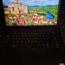 DELL LATITUDE E7480 Laptop With Charger 