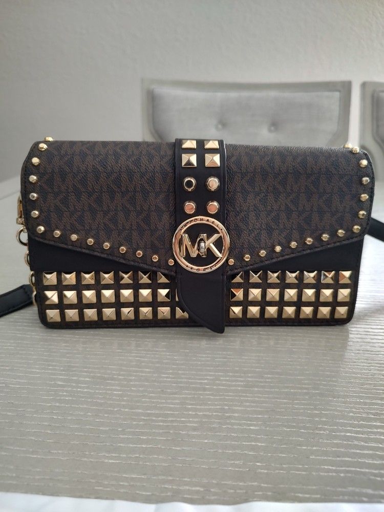 Michael Kors Pocketbook With Wallet.