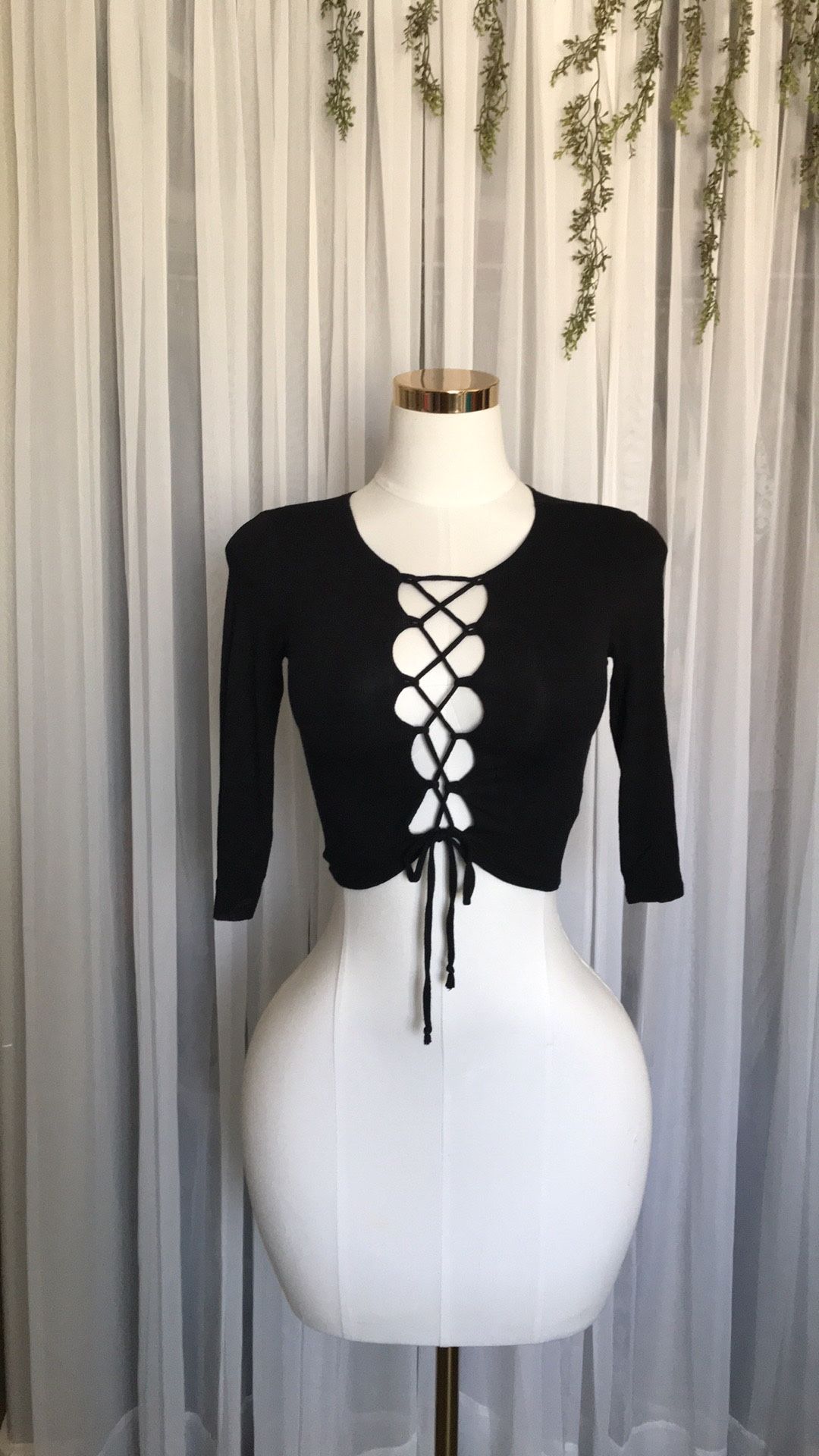 Black Lace Up Crop Top Size S