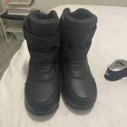 Snow Boots 