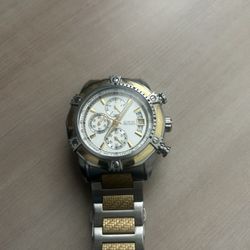 Guess water/scratch proof bracelet watch