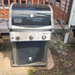 Free-Weber Spirit 3-burner Grill
