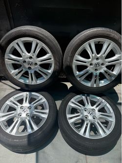 Honda OEM 16in Wheels