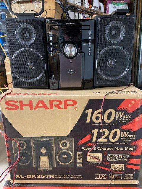 Sharp XL-DK257N Stereo System - Works