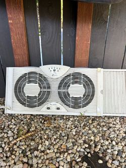 Adjustable window Fan