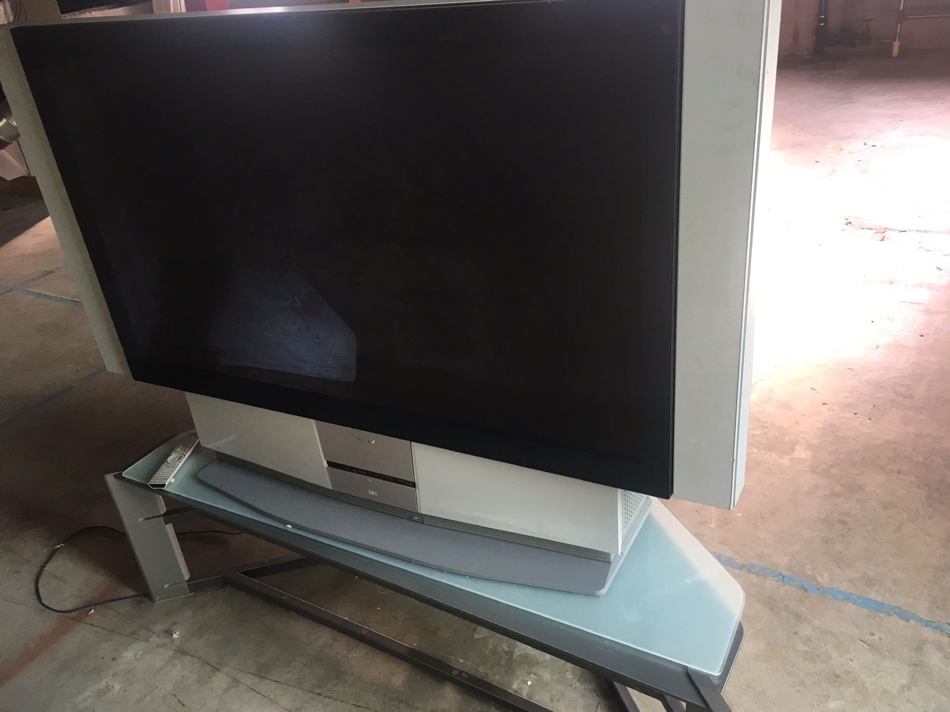 60” sony with stand