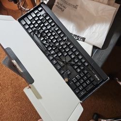 Brand New Windows Keyboard 