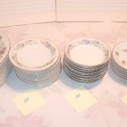Plates Japanese porcelain 34 pieces