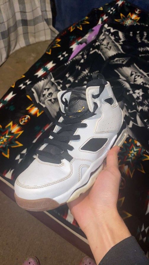 Jordans, White , Size 6