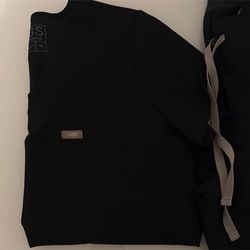 Black Figs Scrub Set 