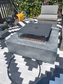 Gas fire table & propane cover