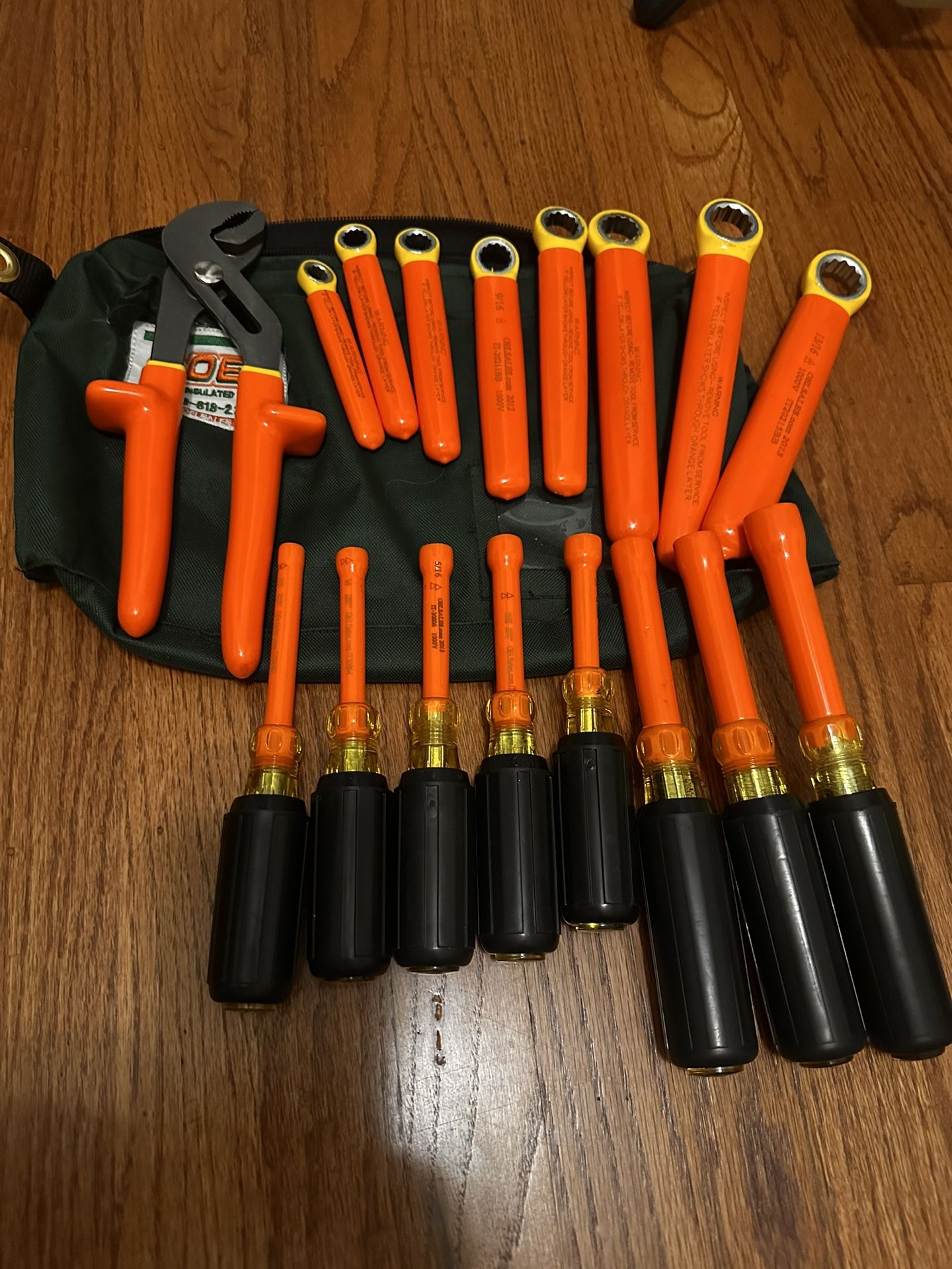 OEL Insulated Tools