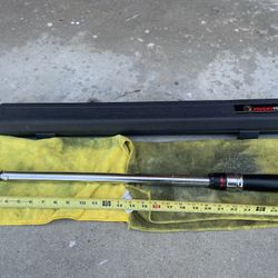 Torque Wrench Husky 39104 50 ft. lbs. to 250 ft. lbs. 1/2 in. Paid $120