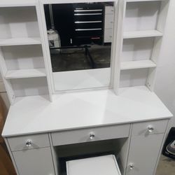 Girls Vanity