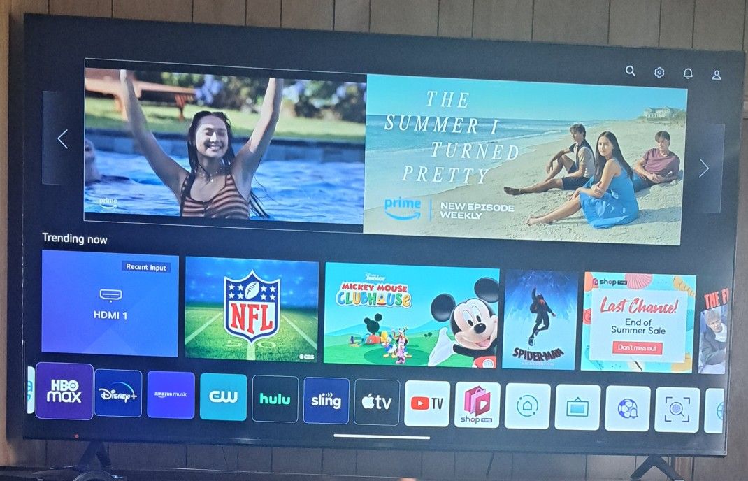 82inch Lg Smart Tv And TV stand