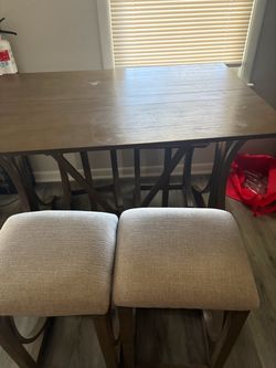 Bar Height Dining Table with 4 stools