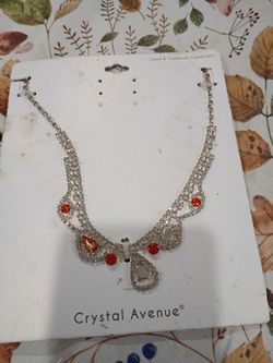 Crystal avenue necklace