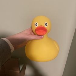 Mega Rubber Ducky