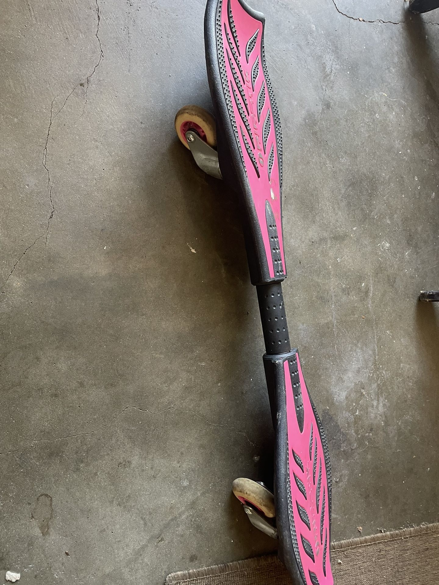 2 Wheel Skateboard