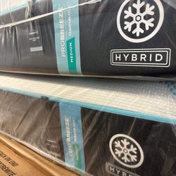 King Queen Size Tempurpedic ProAdapt,  ProBreeze,  LuxeBreeze Mattress  Pro Breeze /Luxe Adapt /Pro Adapt /Adapt /cloud /Tempur pedic contour Supreme 