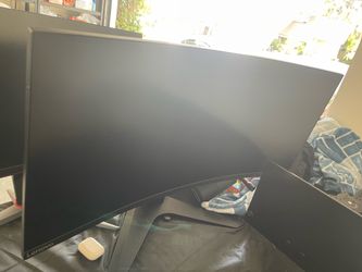 Logitech Ultrawide 34” Curved Gaming Monitor