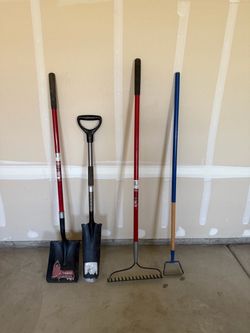 Garden Tool Set – Shovels, Rake, and Hoe