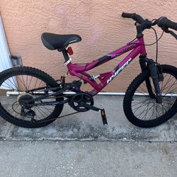 Bicycle in good condition, size 20.