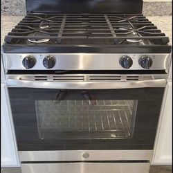 Propane, oven stove with four burners