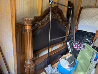 Kingsize Bed frame with canopy