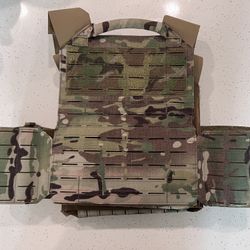 New Multicam Plate Carrier With Magazine Placard And Radio Pouch